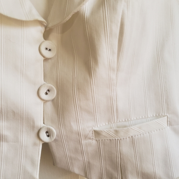 4P White Ann Taylor Loft Vest - Picture 2 of 9